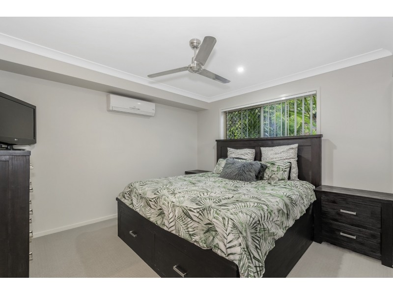 1/12 Isetta Court, Upper Coomera QLD 4209