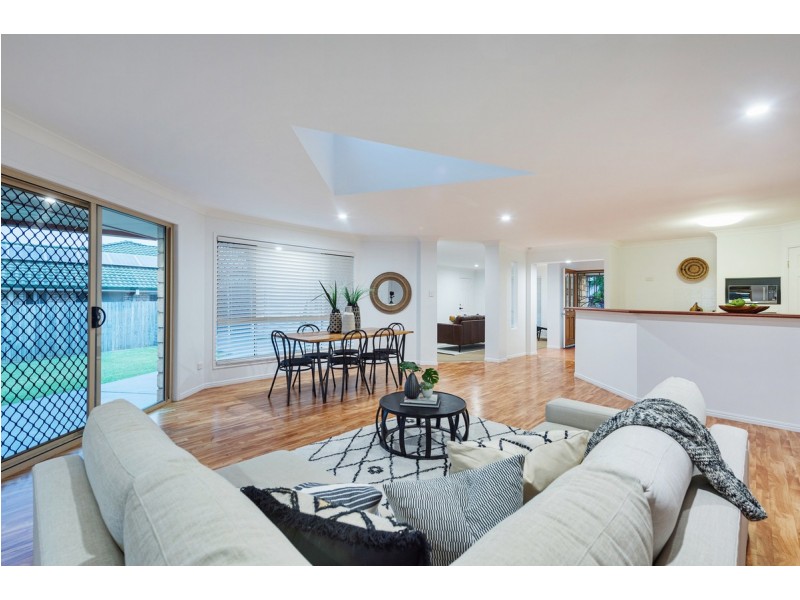 74 Ormeau Ridge Road, Ormeau Hills QLD 4208