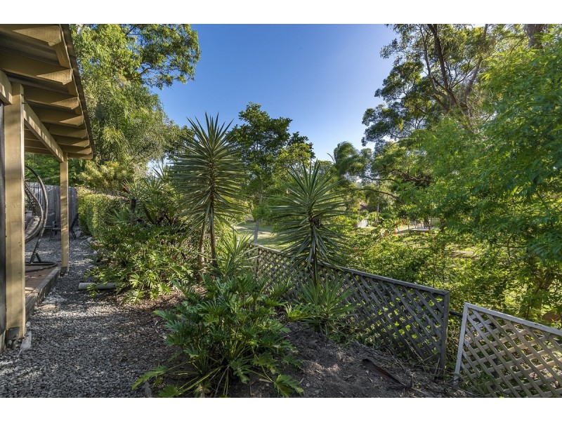 2/3 Wayne Place, Oxenford QLD 4210