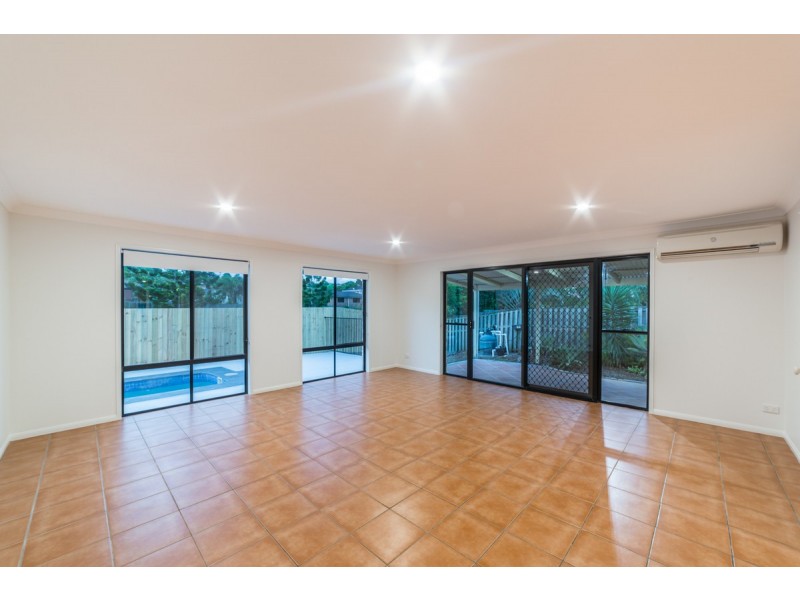 31 Catchlove Street, Maudsland QLD 4210