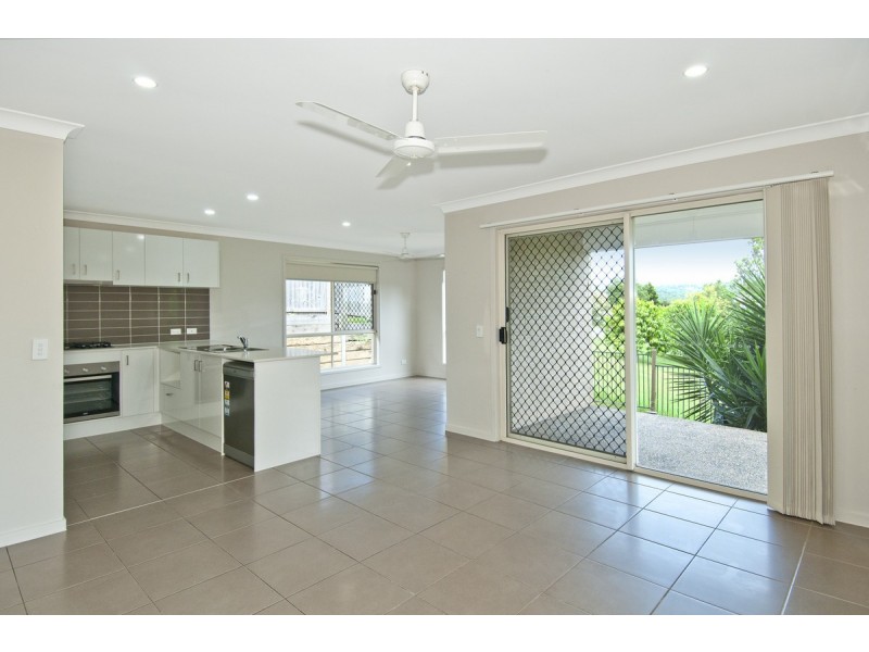 37 Cairnlea Drive, Pimpama QLD 4209