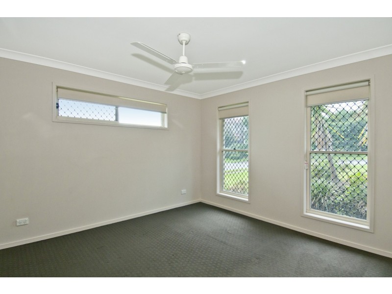 37 Cairnlea Drive, Pimpama QLD 4209