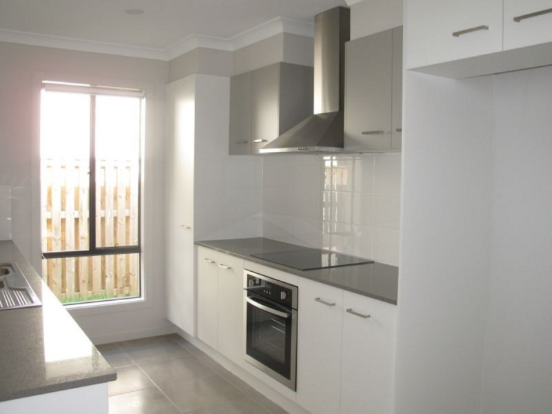 45 Moorinya Circuit, Pimpama QLD 4209