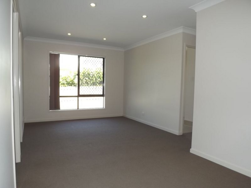 37 Parkvista Circuit, Coomera QLD 4209