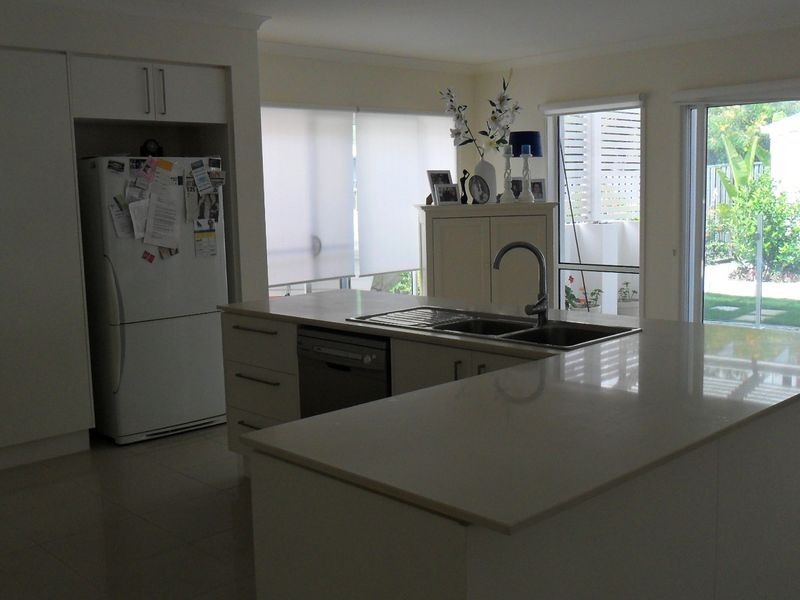33 Buccaneer Way, Coomera Waters QLD 4209