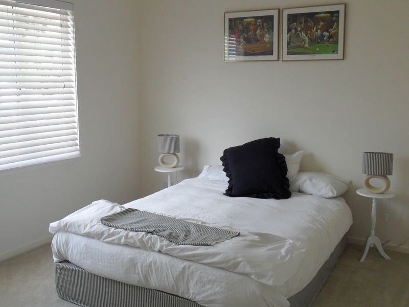 33 Buccaneer Way, Coomera Waters QLD 4209