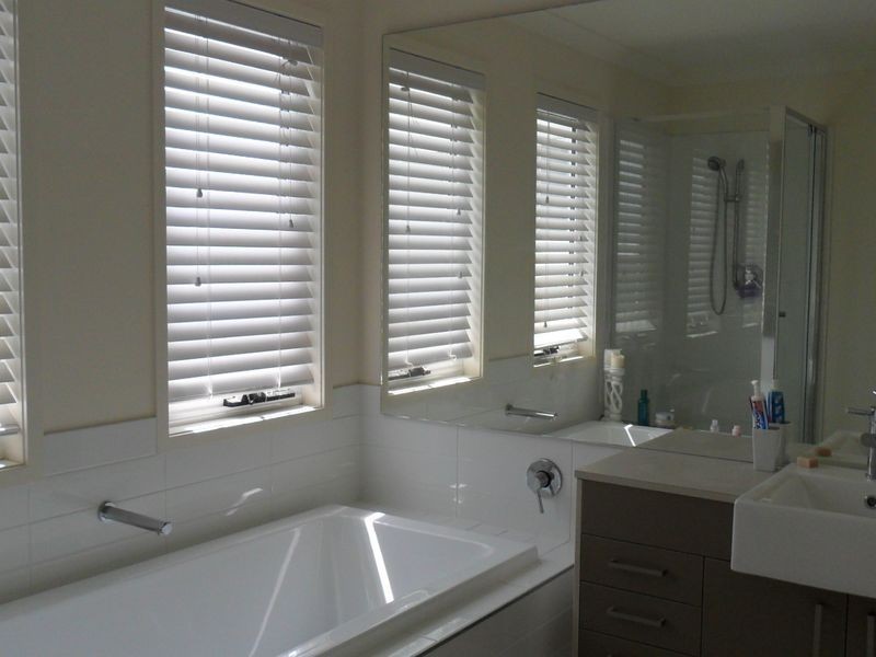 33 Buccaneer Way, Coomera Waters QLD 4209