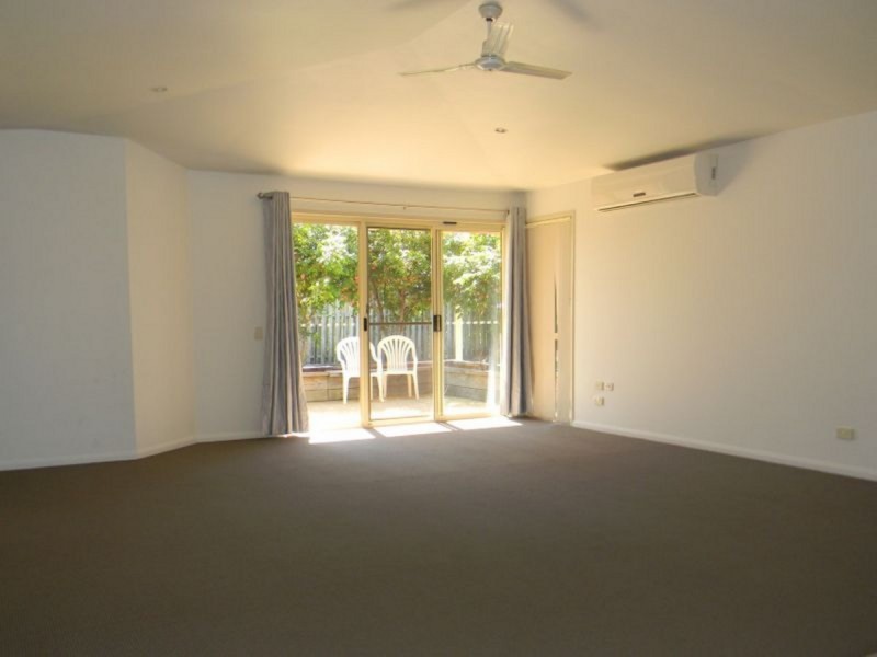 6 River Heights Road, Upper Coomera QLD 4209