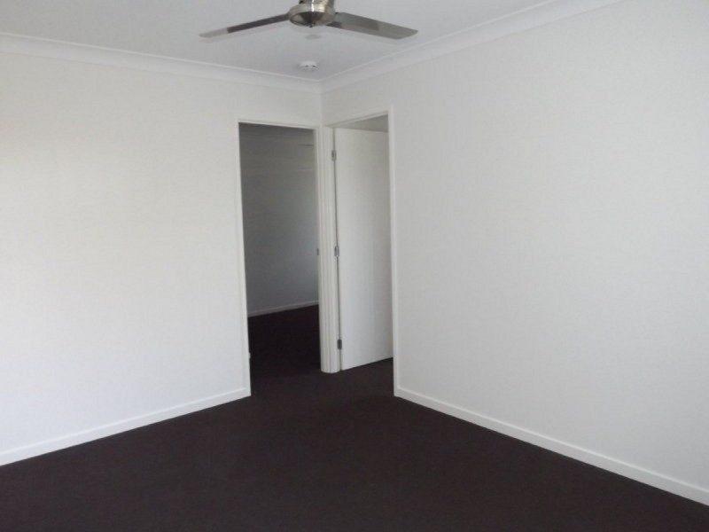 40 Azure Way, Coomera QLD 4209