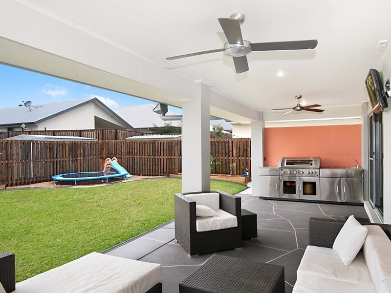 16 Cabriolet Court, Upper Coomera QLD 4209
