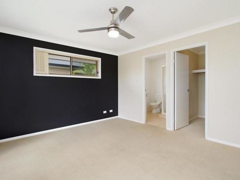 25 Paris Parade, Ormeau QLD 4208
