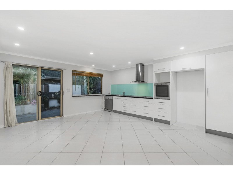 20 Silky Oak Court, Oxenford QLD 4210