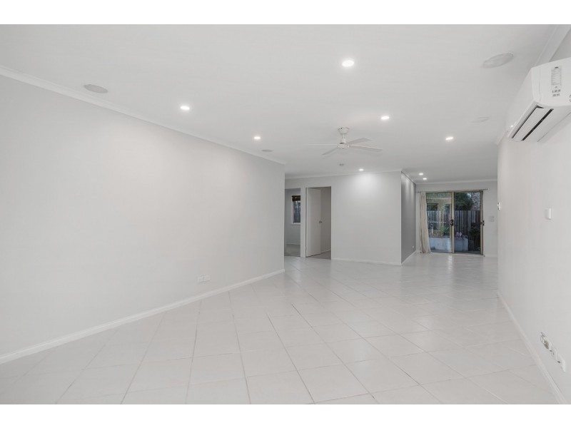 20 Silky Oak Court, Oxenford QLD 4210