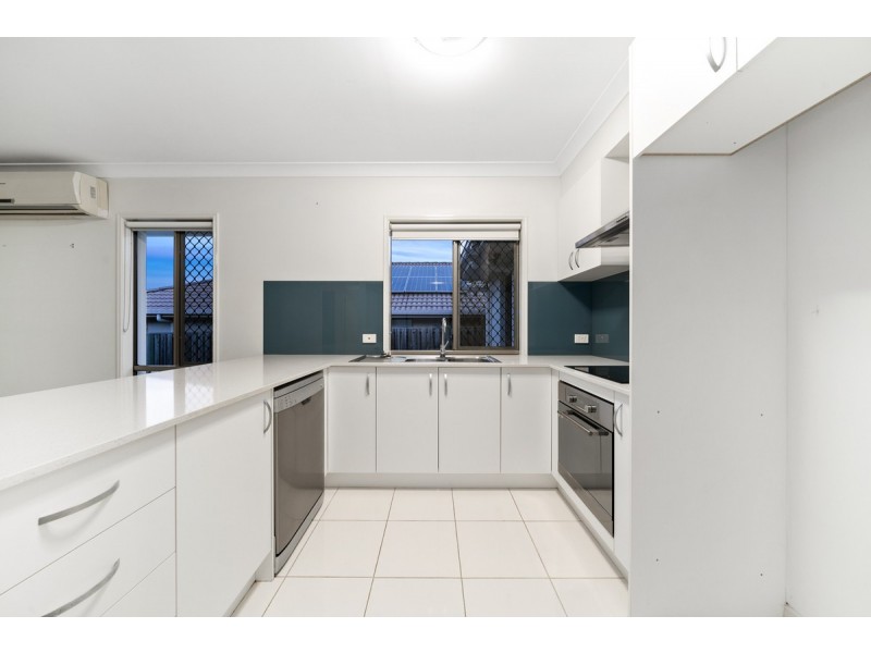 11 Isetta Court, Upper Coomera QLD 4209