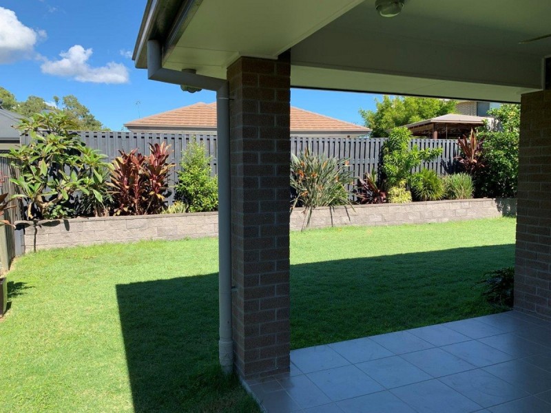 4 Hollanders Crescent, Ormeau Hills QLD 4208