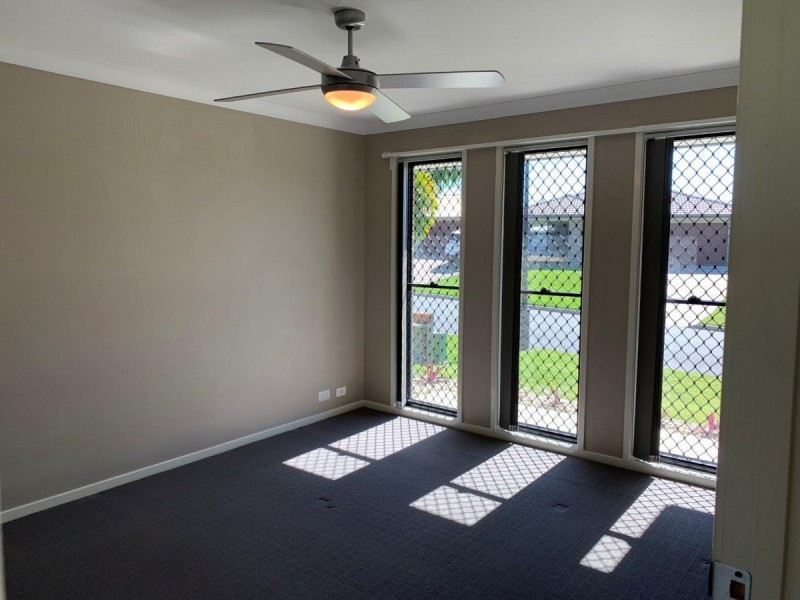 4 Hollanders Crescent, Ormeau Hills QLD 4208