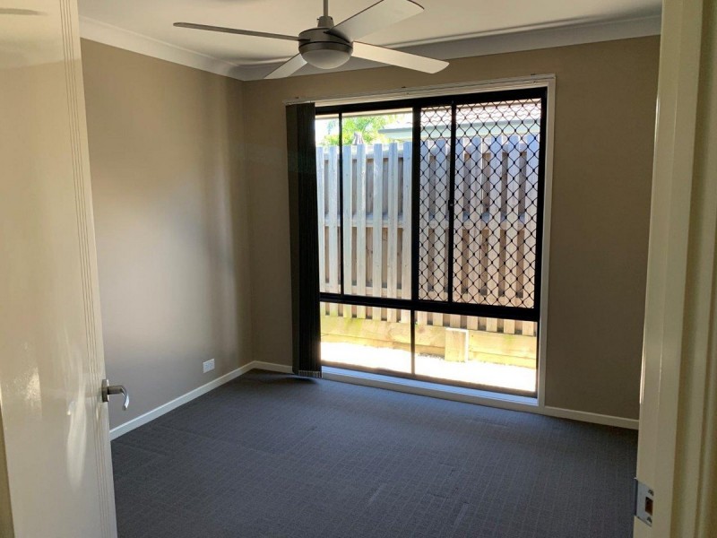 4 Hollanders Crescent, Ormeau Hills QLD 4208