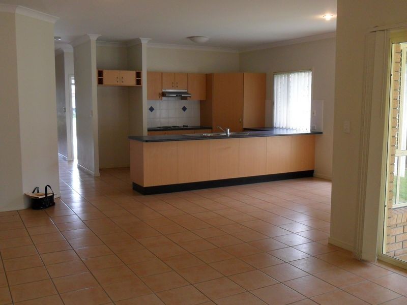 11 Carallia Court, Ormeau QLD 4208