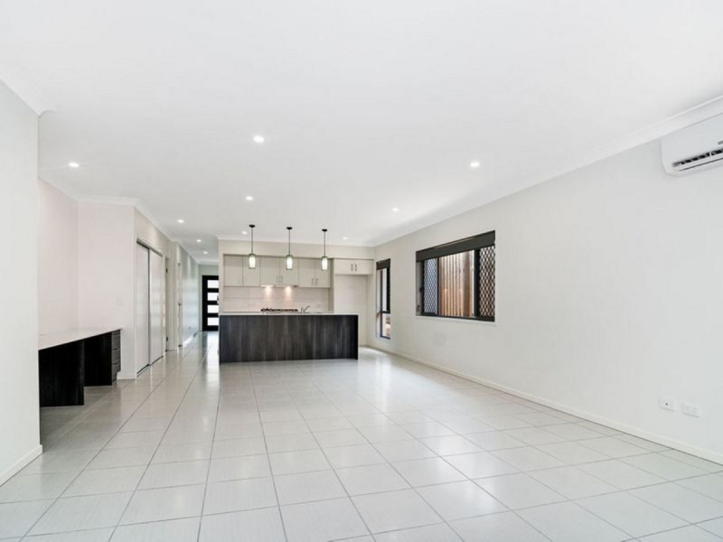 9 Cudmore Street, Pimpama QLD 4209