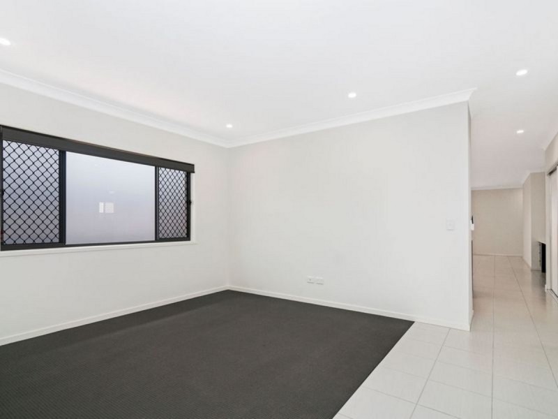 9 Cudmore Street, Pimpama QLD 4209
