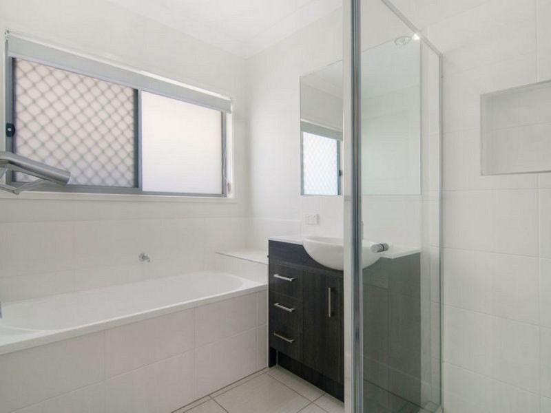 9 Cudmore Street, Pimpama QLD 4209