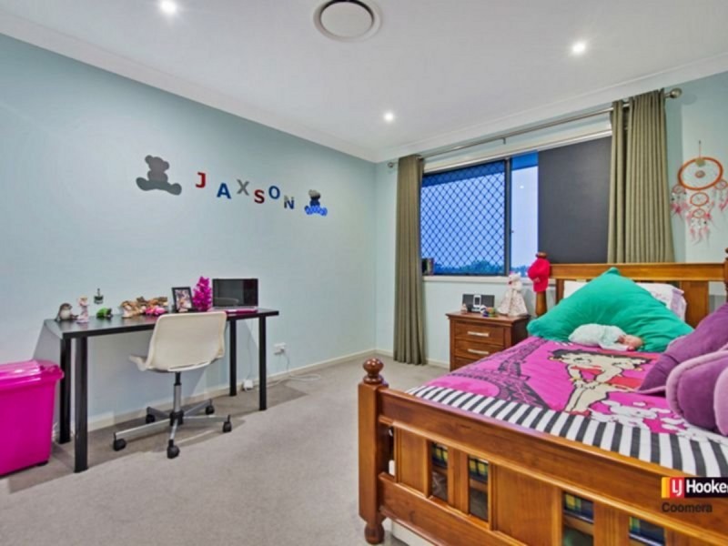 8 Prewett Street, Upper Coomera QLD 4209