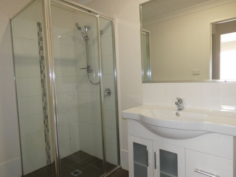 2/26 Jimmy Road, Coomera QLD 4209