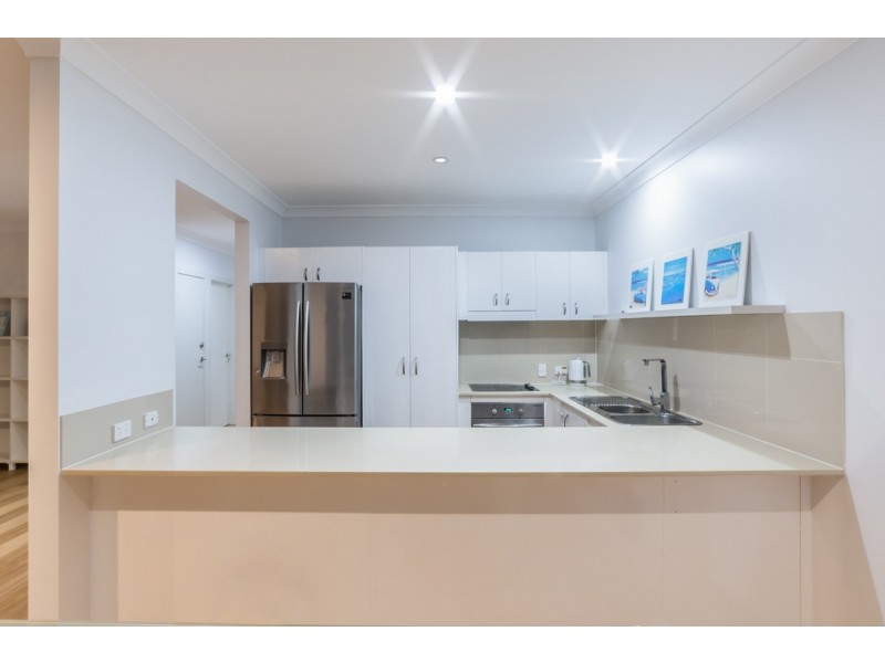 2/7 Dine Court, Upper Coomera QLD 4209