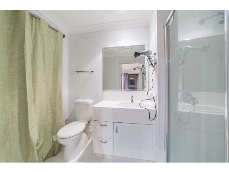 2/7 Dine Court, Upper Coomera QLD 4209