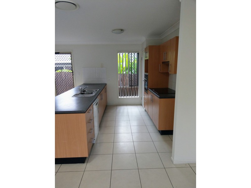 2/30 Pecan Drive, Upper Coomera QLD 4209