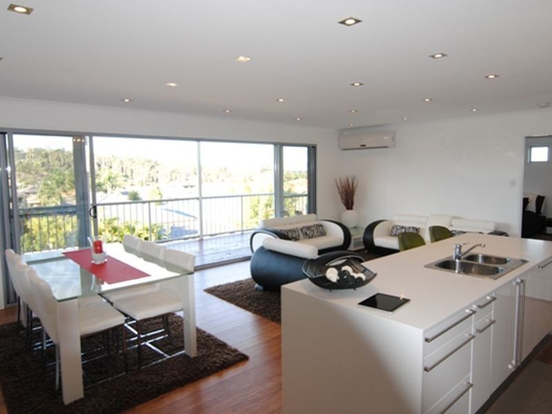 15 Sundew Crescent, Upper Coomera QLD 4209