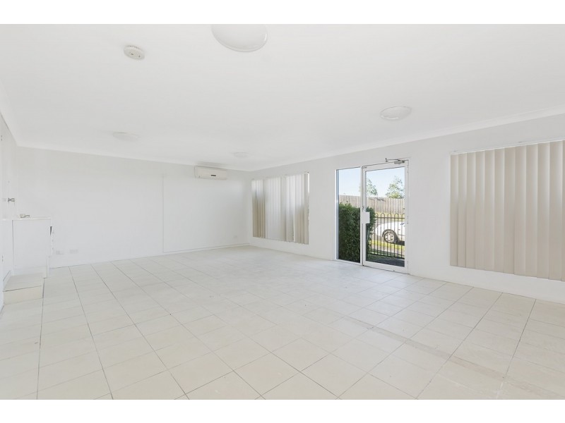 111/1 Sauvignon Parade, Upper Coomera QLD 4209