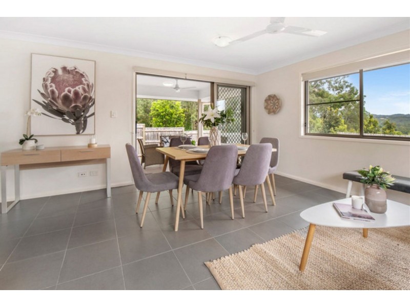 18 Nightshade Crescent, Pimpama QLD 4209