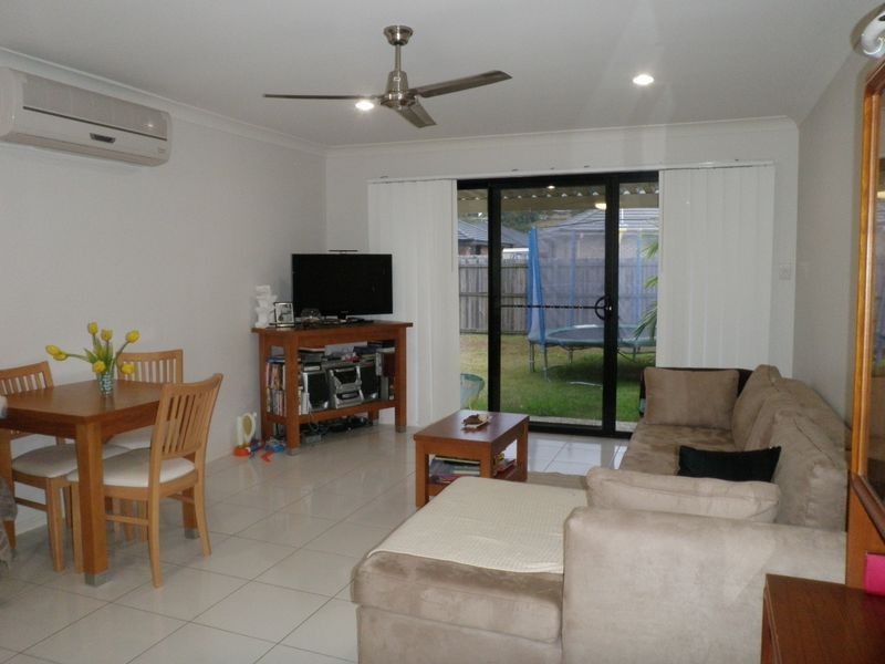 1/18 Bodacious Terrace, Pimpama QLD 4209