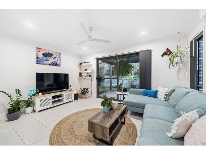 7 Flora Terrace, Pimpama QLD 4209