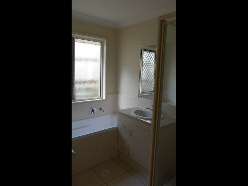 13 Pecan Drive, Upper Coomera QLD 4209