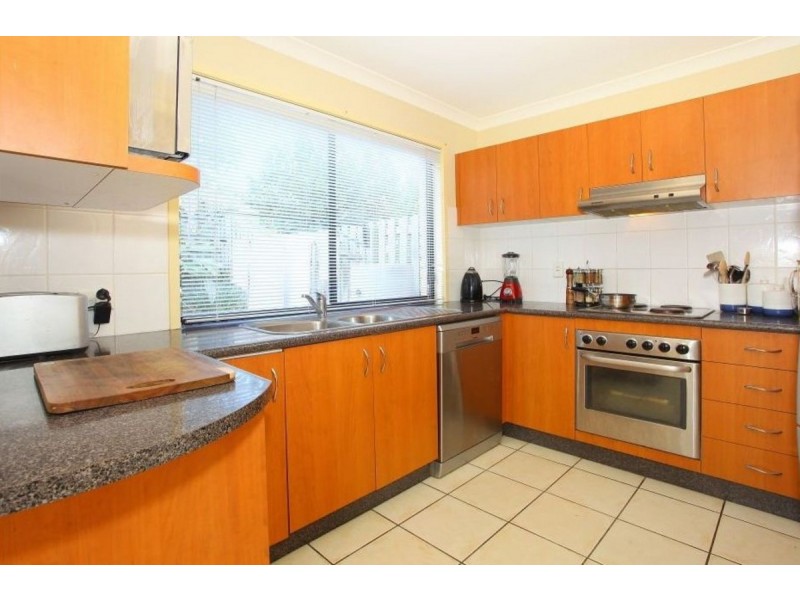 17/141 Pacific Pines Boulevard, Pacific Pines QLD 4211