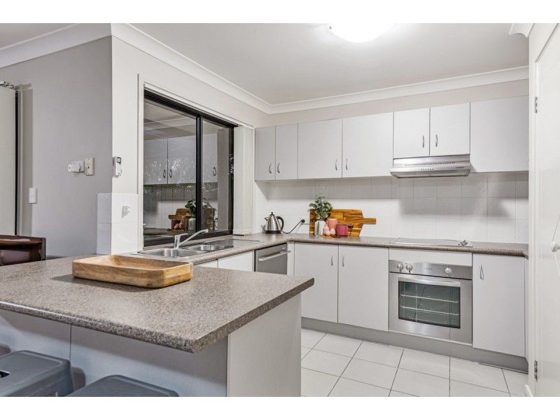 31 Cossington Circuit, Maudsland QLD 4210