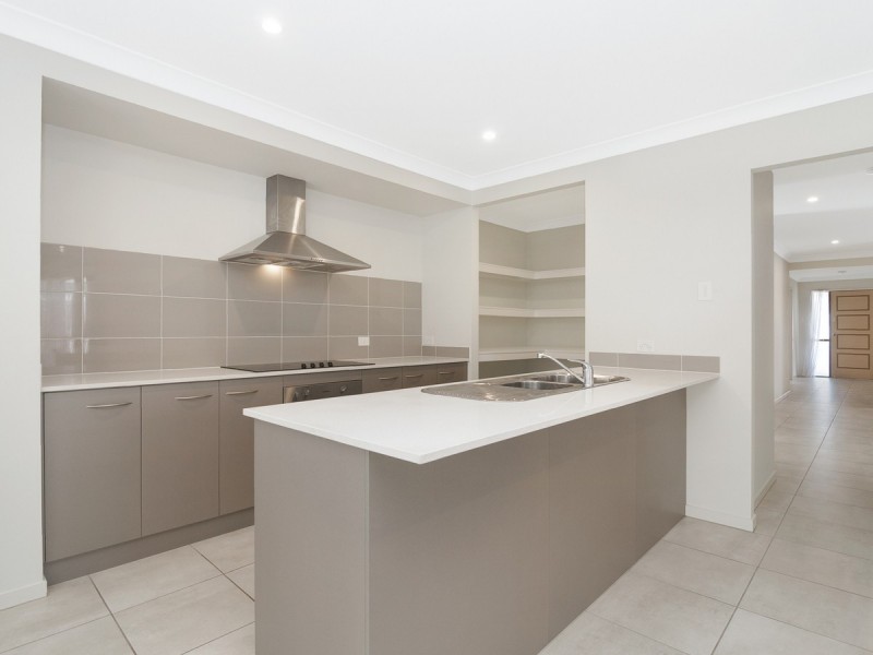 536 Gainsborough Drive, Pimpama QLD 4209