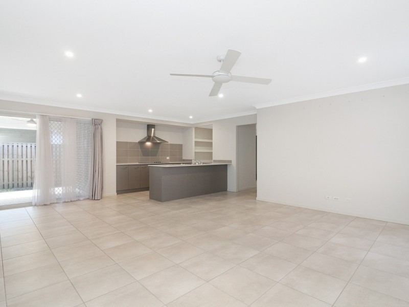 536 Gainsborough Drive, Pimpama QLD 4209