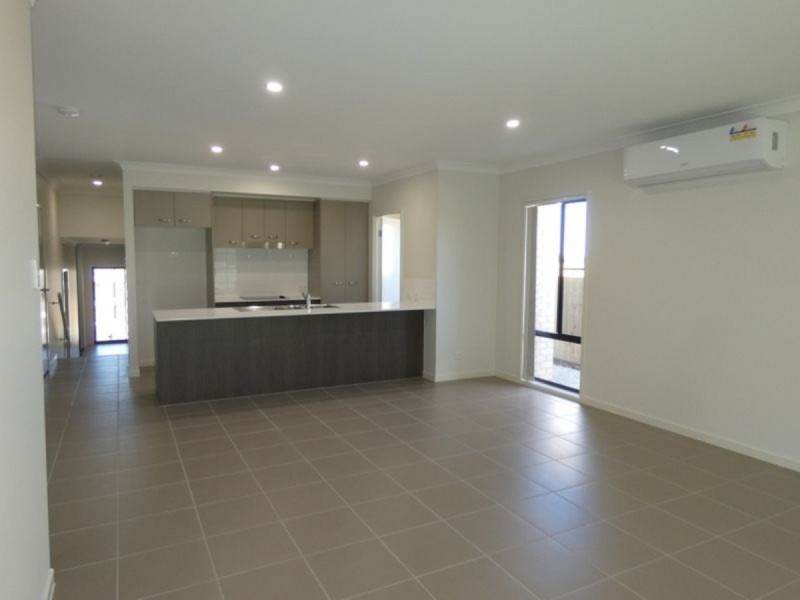 16 Tribeca Circuit, Coomera QLD 4209