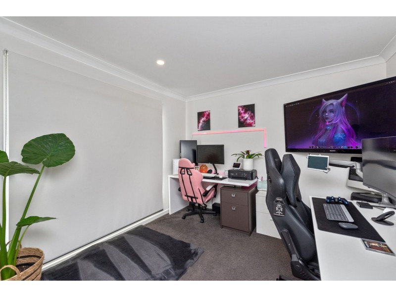 15 Hill Drive, Pimpama QLD 4209