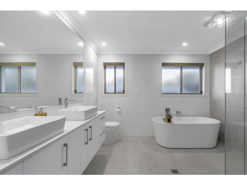 57 Highvale Drive, Helensvale QLD 4212