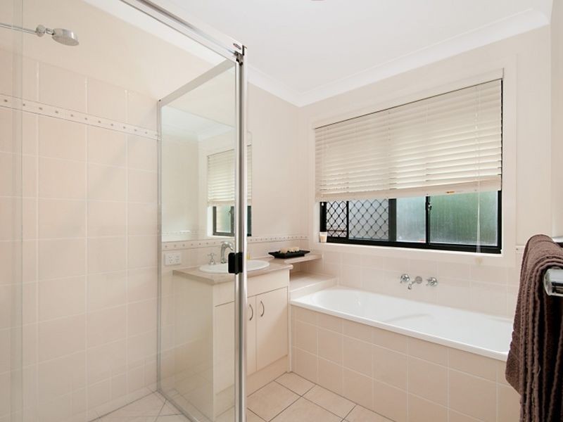 4 Worth Court, Upper Coomera QLD 4209