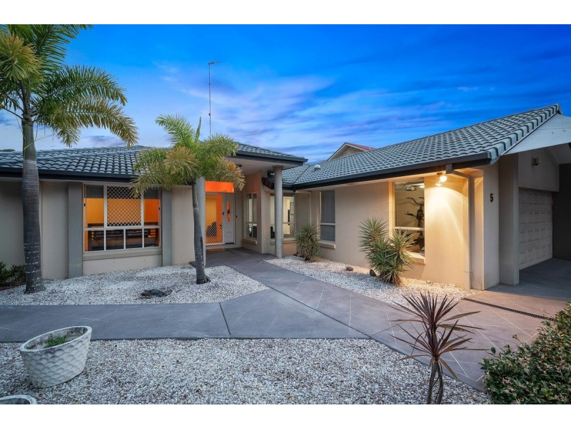 5 Siggies Place, Upper Coomera QLD 4209