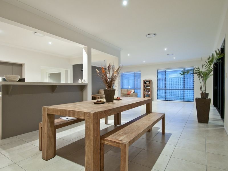 18 Seawind Road, Coomera Waters QLD 4209