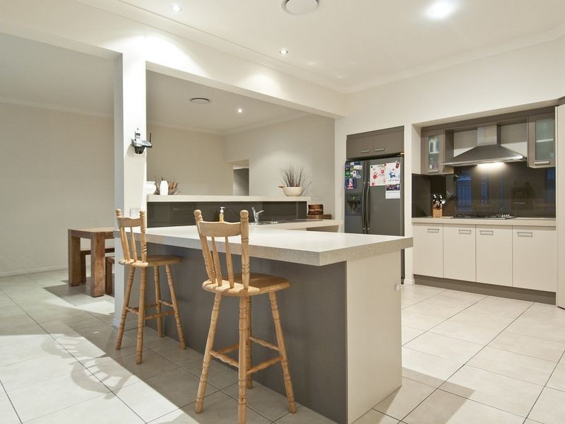 18 Seawind Road, Coomera Waters QLD 4209