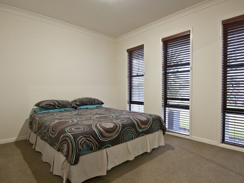18 Seawind Road, Coomera Waters QLD 4209