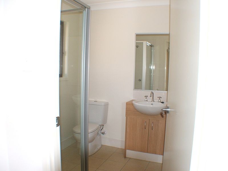 8 Wings Road, Upper Coomera QLD 4209