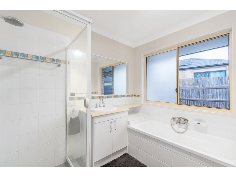 25 Goldcrest Drive, Upper Coomera QLD 4209